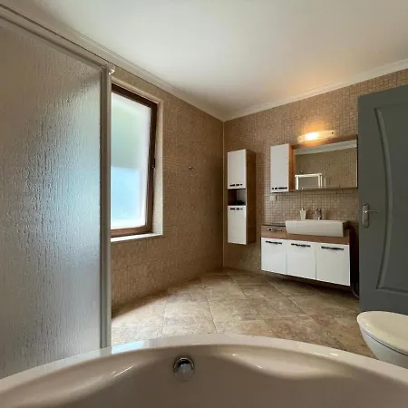 Deniz ve Dağ Manzaralı 4+2 Villa Elanur * Göcek