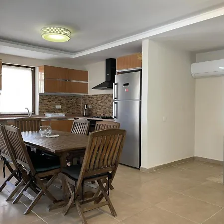 Deniz ve Dağ Manzaralı 4+2 Villa Elanur Villa
