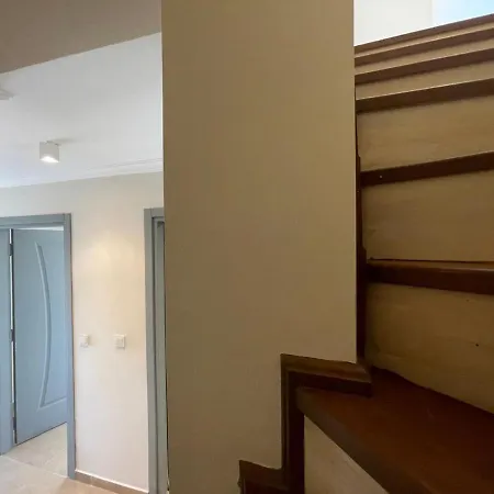 Deniz ve Dağ Manzaralı 4+2 Villa Elanur *