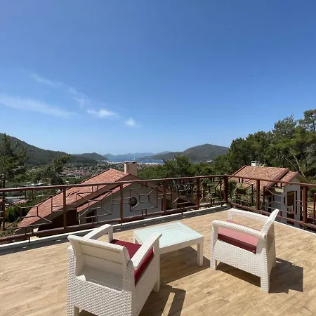 Deniz ve Dağ Manzaralı 4+2 Villa Elanur Villa Göcek