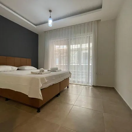 Deniz ve Dağ Manzaralı 4+2 Villa Elanur * Göcek