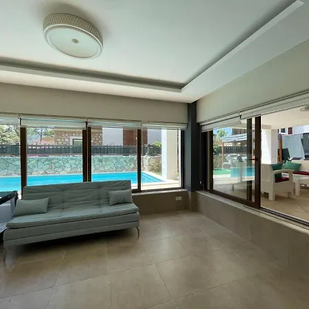 Deniz ve Dağ Manzaralı 4+2 Villa Elanur Villa Göcek